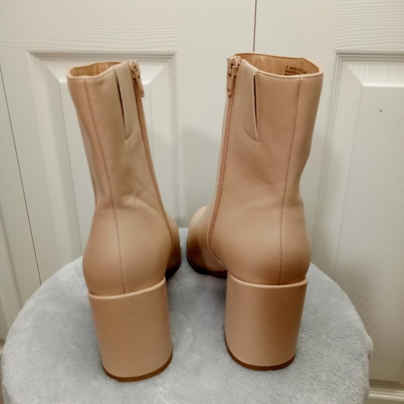 A New Day Women's 'Janelle' Chunky Heel Dress Boots in Taupe Size 10 - Picture 4 of 7